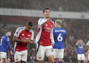 Arsenal Duy Trì Thứ Hai Ngoại Hạng Anh