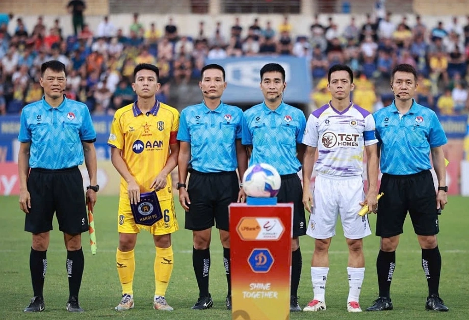 rọng Tài Nguyễn Kim Việt Bảo và Hoàng Thanh Bình